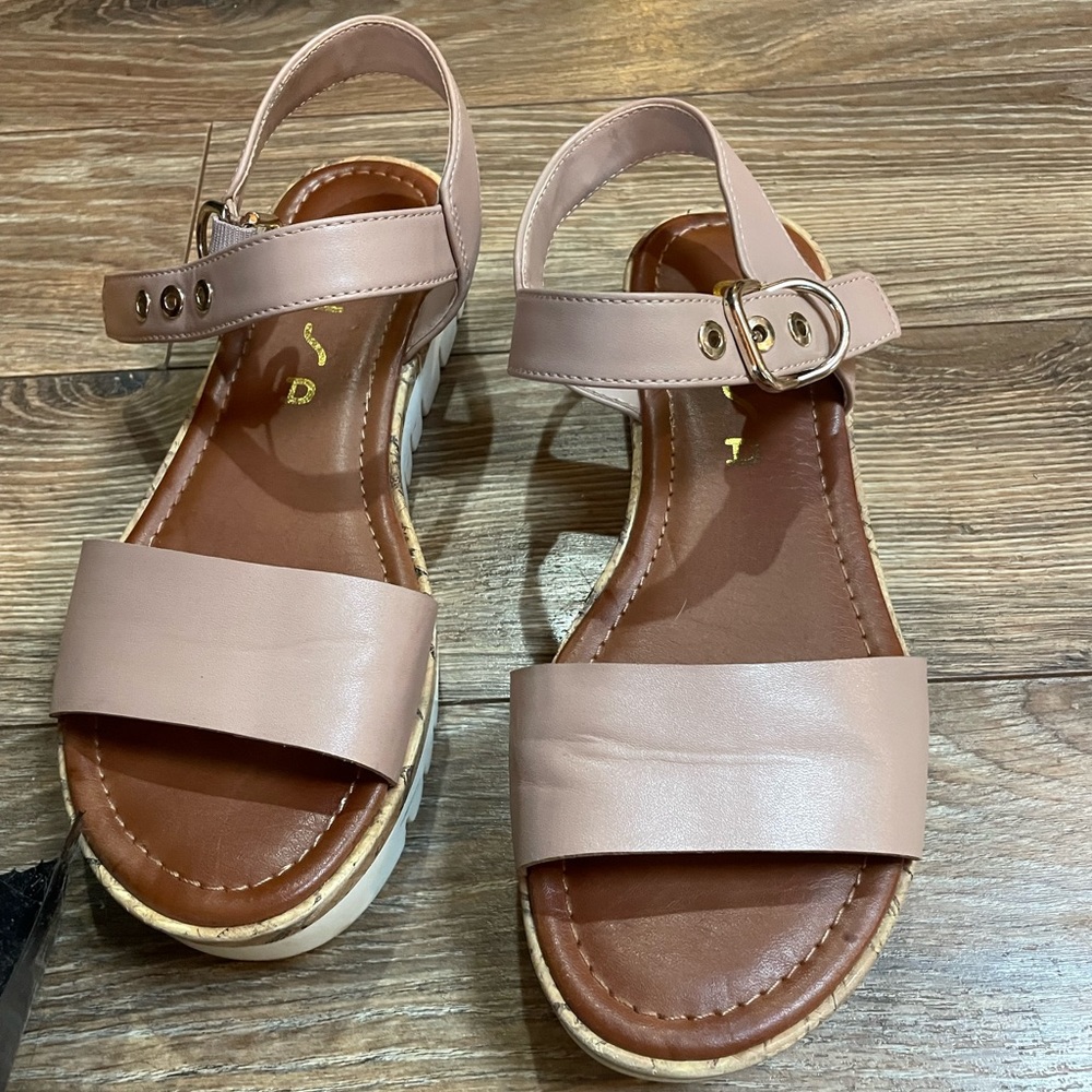 Wedge sandal